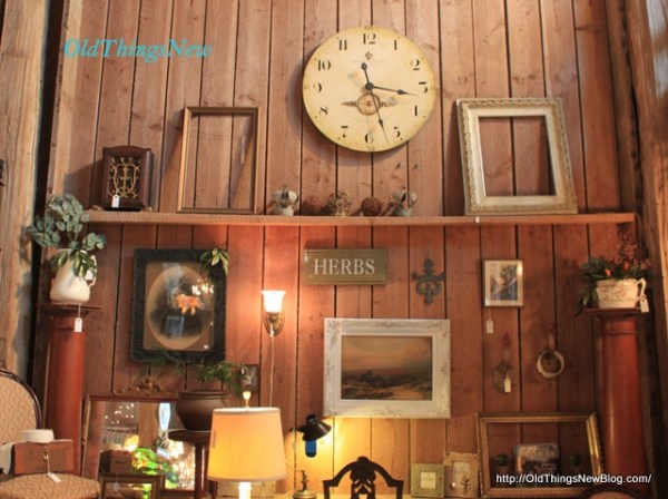 41-Queen Bee French Flea 2013 083