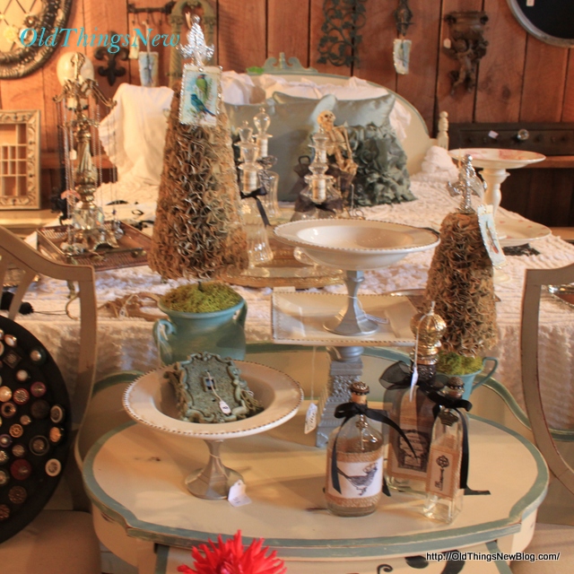 47-Queen Bee French Flea 2013 091