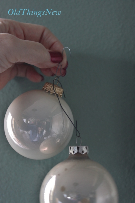 17-Undecorating the Christmas Chandy 027