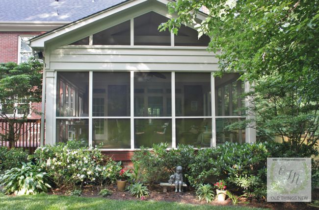 Screened Porch 034