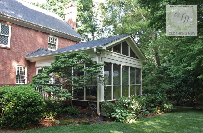 Screened Porch 035