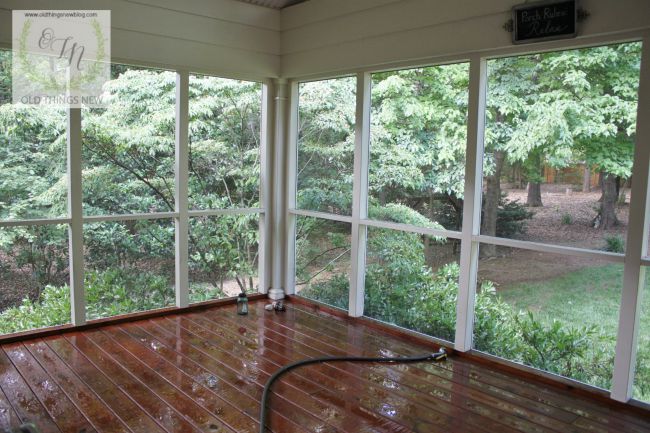 Washing screened porch 002