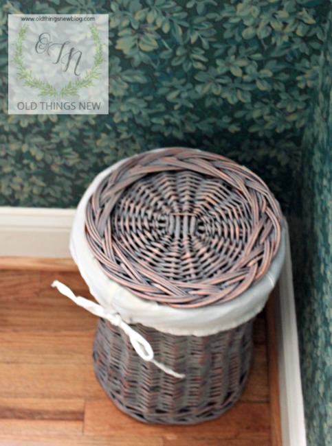 Weathered baskets 019